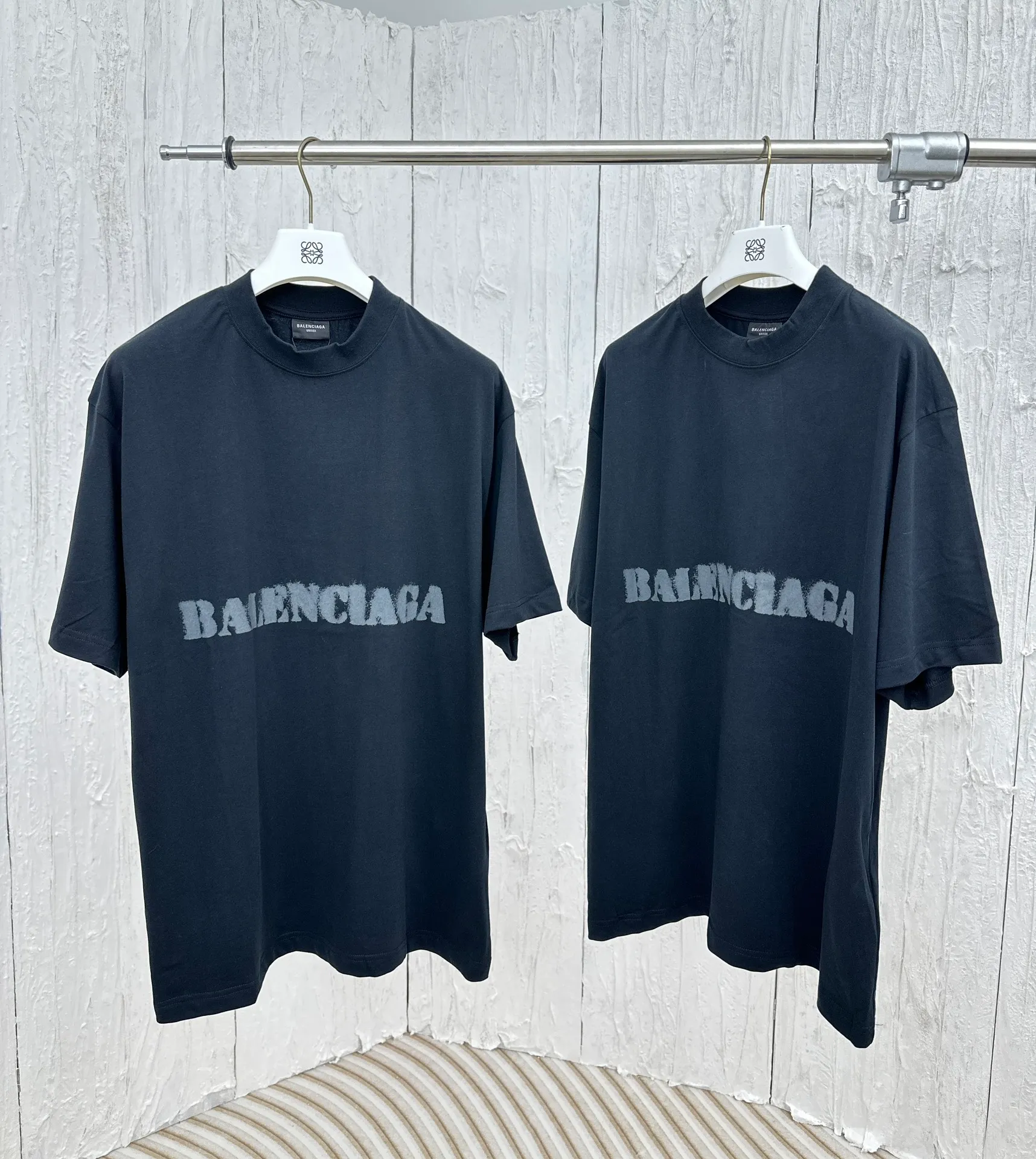 Balenciag*/Blcg Size：S/M/L ； ， ； ， ， 。 ，100% ，32 ， ， 。 ， ，Rebound ， ，Wear-Resistant Breathable ， ， ， 、 、Wear-Resistant ， ， 。 ， ， ， 。 ， ， oversize ， ， 。